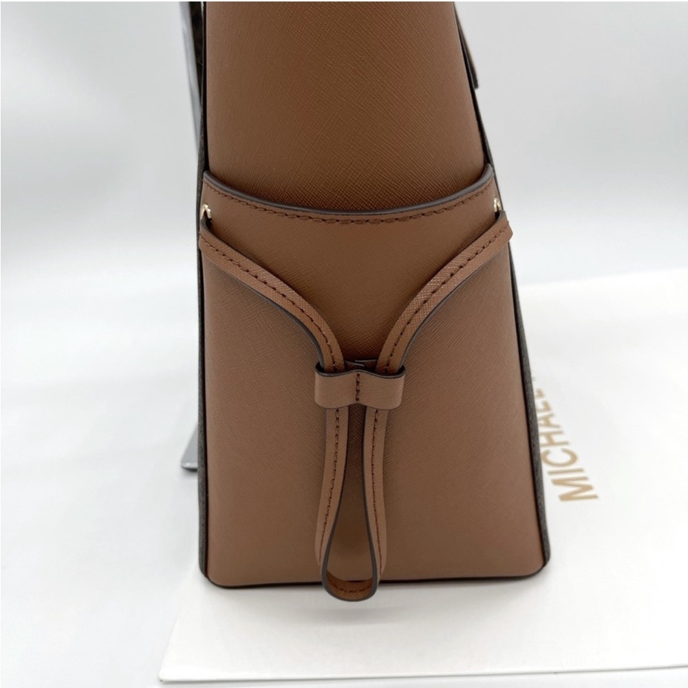 Michael Kors Large Gilly Brown Tote Shoulder Bag and Wallet Set - Picture 5 of 15